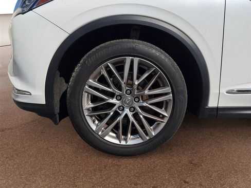 Used 2023 Acura MDX Advance SH-AWD image 9