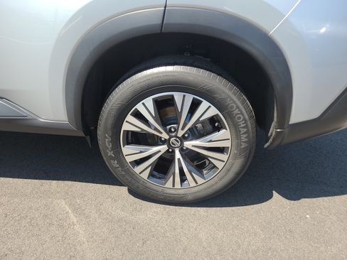 Used 2021 Nissan Rogue SV AWD/4WD image 10