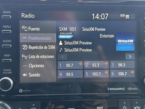 Used 2020 Toyota Highlander XLE image 27