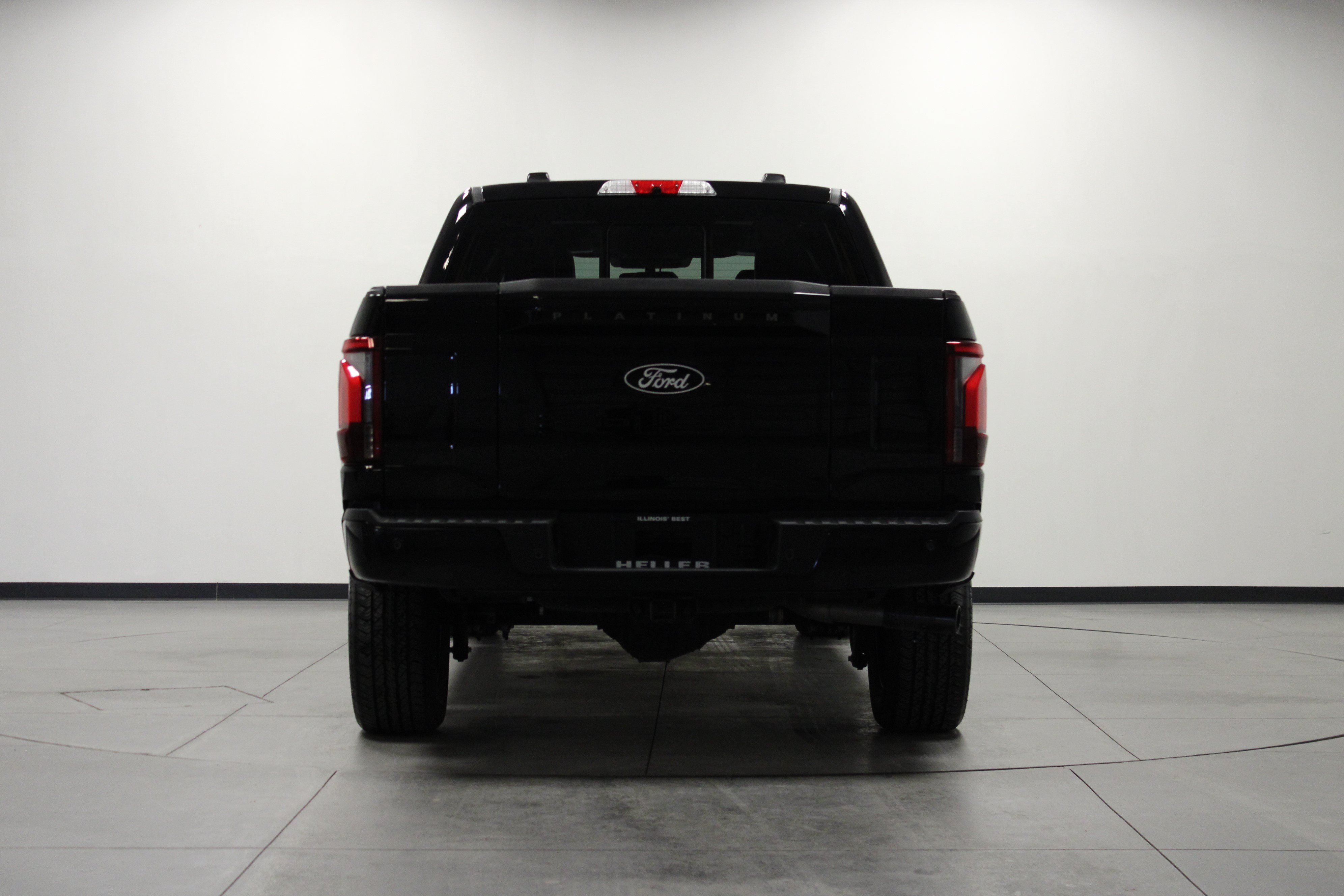 Used 2025 Ford F150 Platinum w/ Equipment Group 702A High AWD/4WD image 5