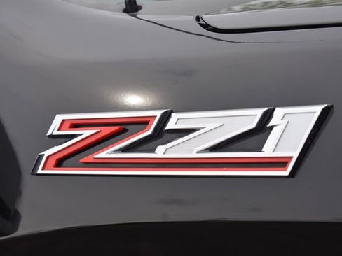 Used 2022 Chevrolet Silverado 1500 LT AWD/4WD image 12