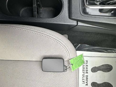 Used 2015 Subaru Forester 2.5i Touring w/ Eyesight & Navigation System image 23