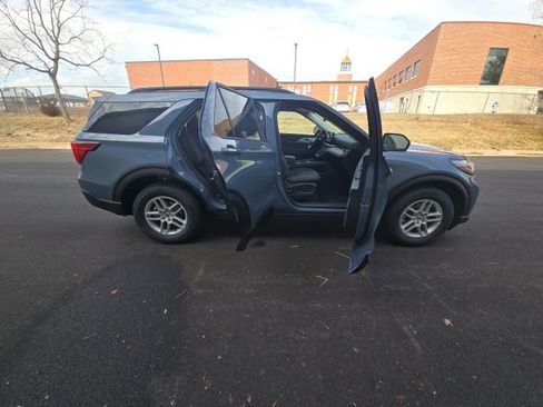 New 2026 Ford Explorer Active image 9