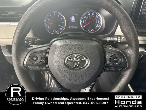 Used 2021 Toyota RAV4 XLE AWD/4WD image 11