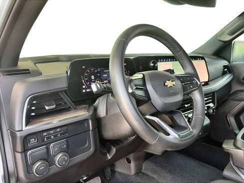 Certified 2025 Chevrolet Tahoe LS RWD image 10