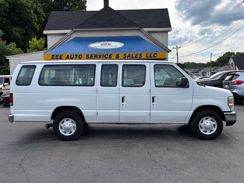 Used 2009 Ford E-350 and Econoline 350 XL RWD image 1