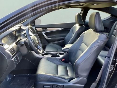 Used 2016 Honda Accord Touring image 9