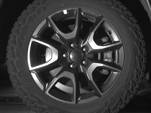 Used 2025 Jeep Compass Trailhawk AWD/4WD image 13