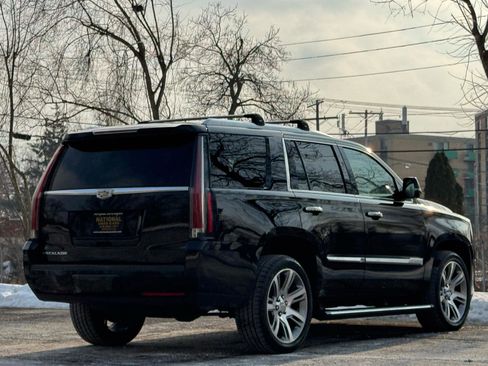 Used 2015 Cadillac Escalade Premium image 8