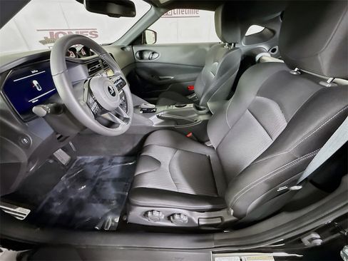 Certified 2025 Nissan Z Sport w/ Floor Mat Package image 24