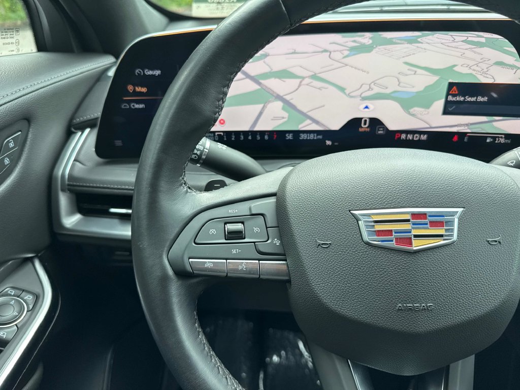 Used 2025 Cadillac XT4 Premium Luxury FWD image 18