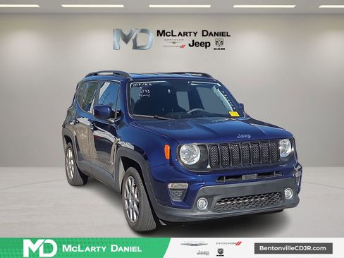 Used 2019 Jeep Renegade Latitude image 1