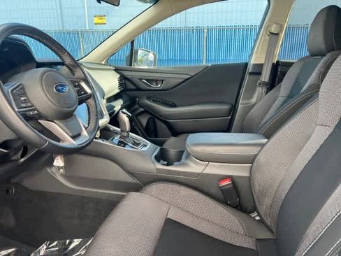 Used 2022 Subaru Outback Premium image 21