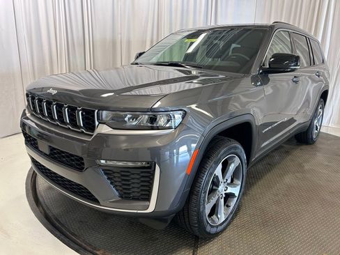 New 2026 Jeep Grand Cherokee L Limited AWD/4WD image 28