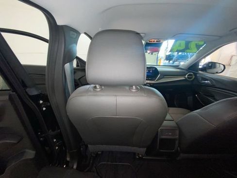 Used 2024 Chevrolet Trax LT w/ Driver Confidence Package FWD image 35