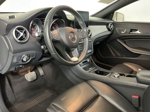 Used 2018 Mercedes-Benz CLA 250 image 22