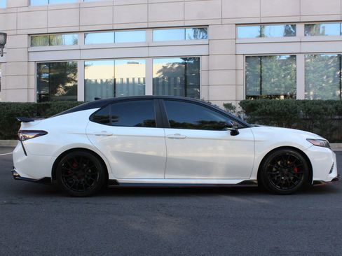 Used 2021 Toyota Camry TRD w/ TRD Package w/JBL Audio FWD image 8