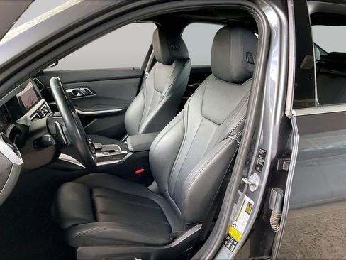 Used 2019 BMW 330i xDrive Sedan w/ Driving Assistance Package AWD/4WD image 7
