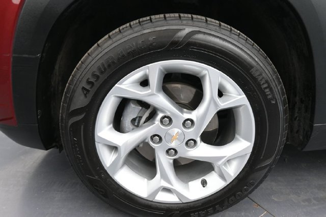 Used 2024 Chevrolet Trax LS w/ LS Convenience Package FWD image 21