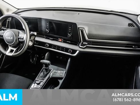 Used 2025 Kia Sportage LX FWD image 22