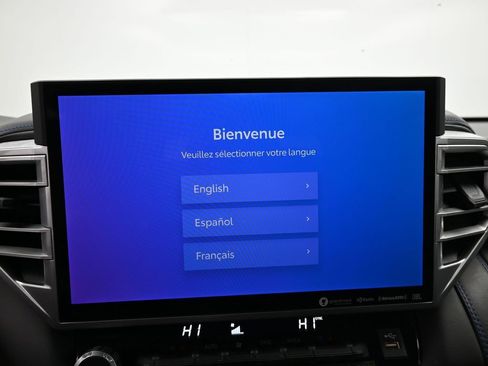 Used 2023 Toyota Tundra Platinum image 10