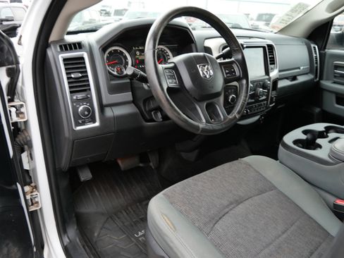 Used 2017 RAM 3500 Big Horn AWD/4WD image 23