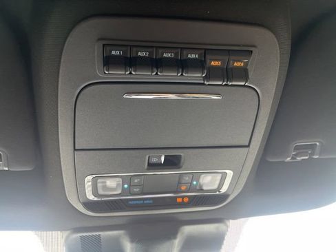Used 2024 Ford F250 Lariat w/ Sport Appearance Package AWD/4WD image 18