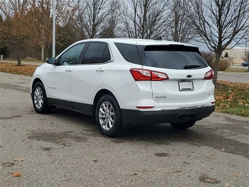 Used 2021 Chevrolet Equinox LT image 3