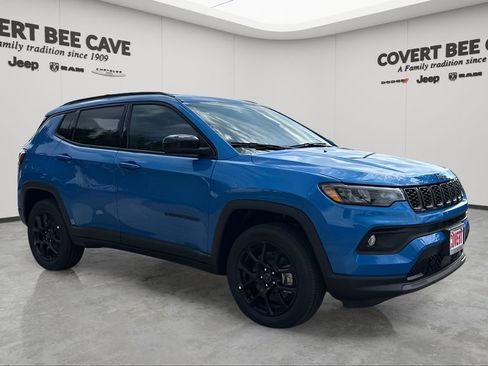 New 2026 Jeep Compass Latitude image 1
