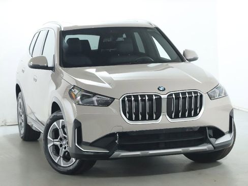 Used 2026 BMW X1 xDrive28i w/ Convenience Package AWD/4WD image 2