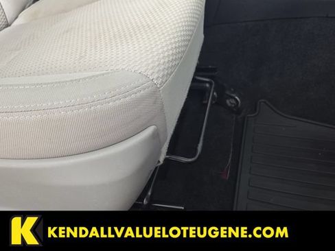 Used 2016 Subaru Forester 2.5i AWD/4WD image 29
