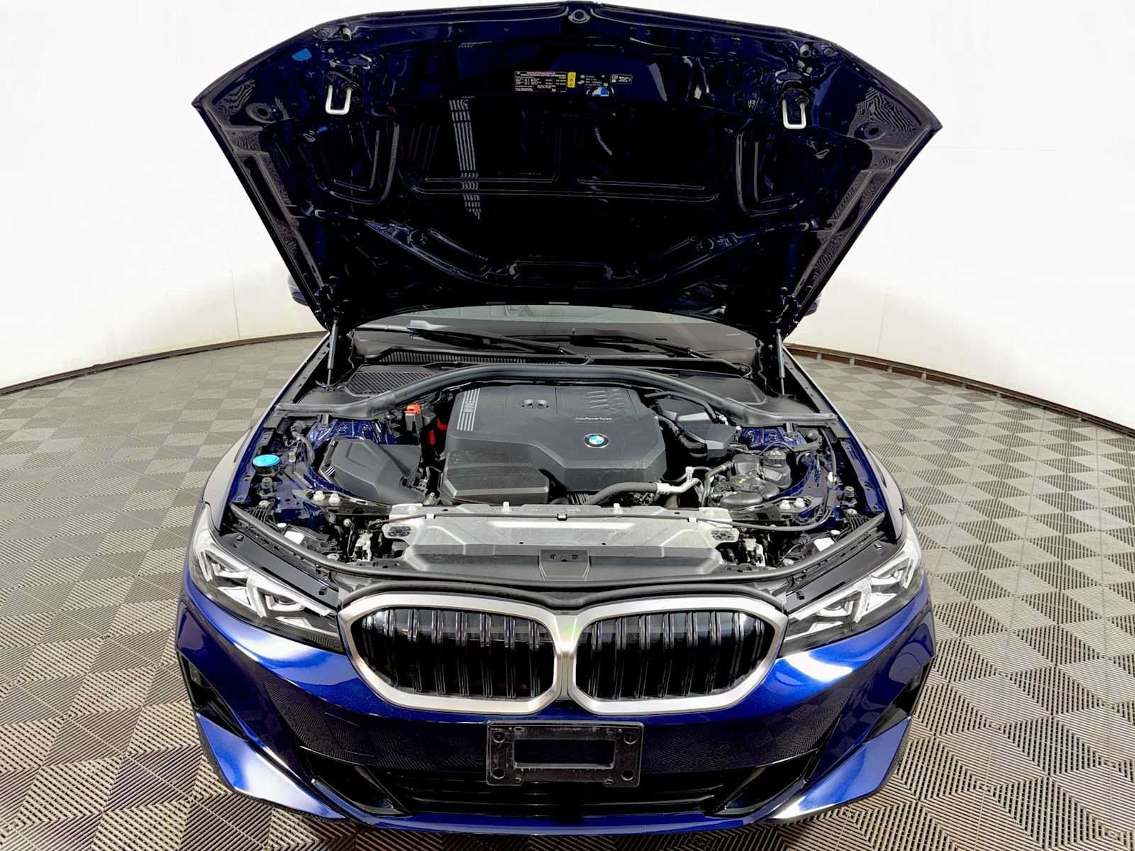 Used 2024 BMW 330i xDrive Sedan w/ Convenience Package AWD/4WD image 30