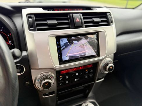 Used 2011 Toyota 4Runner Limited AWD/4WD image 21