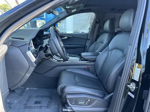 Used 2025 Audi Q7 3.0T Prestige w/ Prestige Package AWD/4WD image 30
