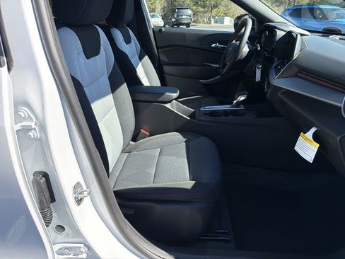 New 2026 Chevrolet Trax RS image 13