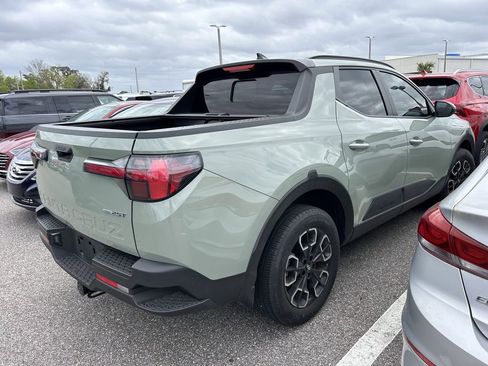 Used 2023 Hyundai Santa Cruz SEL Premium image 2