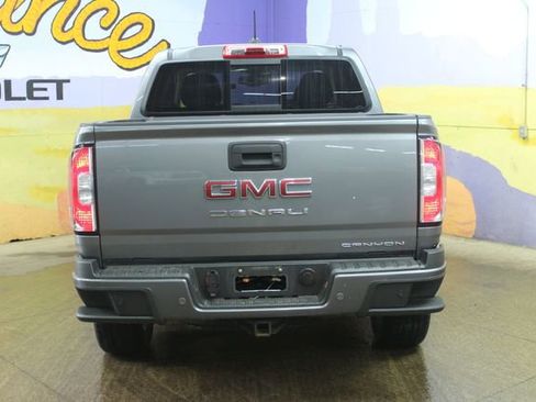 Used 2022 GMC Canyon Denali image 7