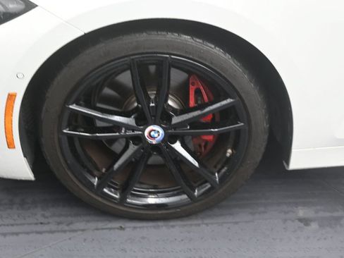 Used 2023 BMW M440i Convertible w/ Premium Package RWD image 9