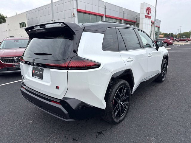 Used 2026 Toyota RAV4 AWD Plug-in Hybrid image 11