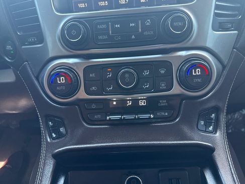 Used 2015 Chevrolet Tahoe LTZ RWD image 27
