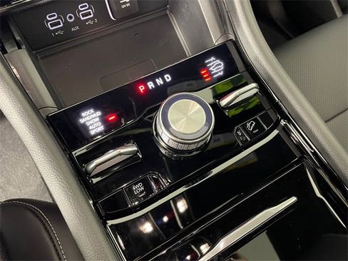 New 2025 Jeep Grand Cherokee Overland w/ Luxury Tech Group IV image 9