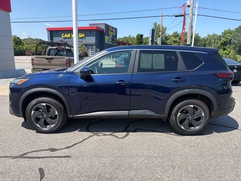 Used 2026 Nissan Rogue SV AWD/4WD image 9