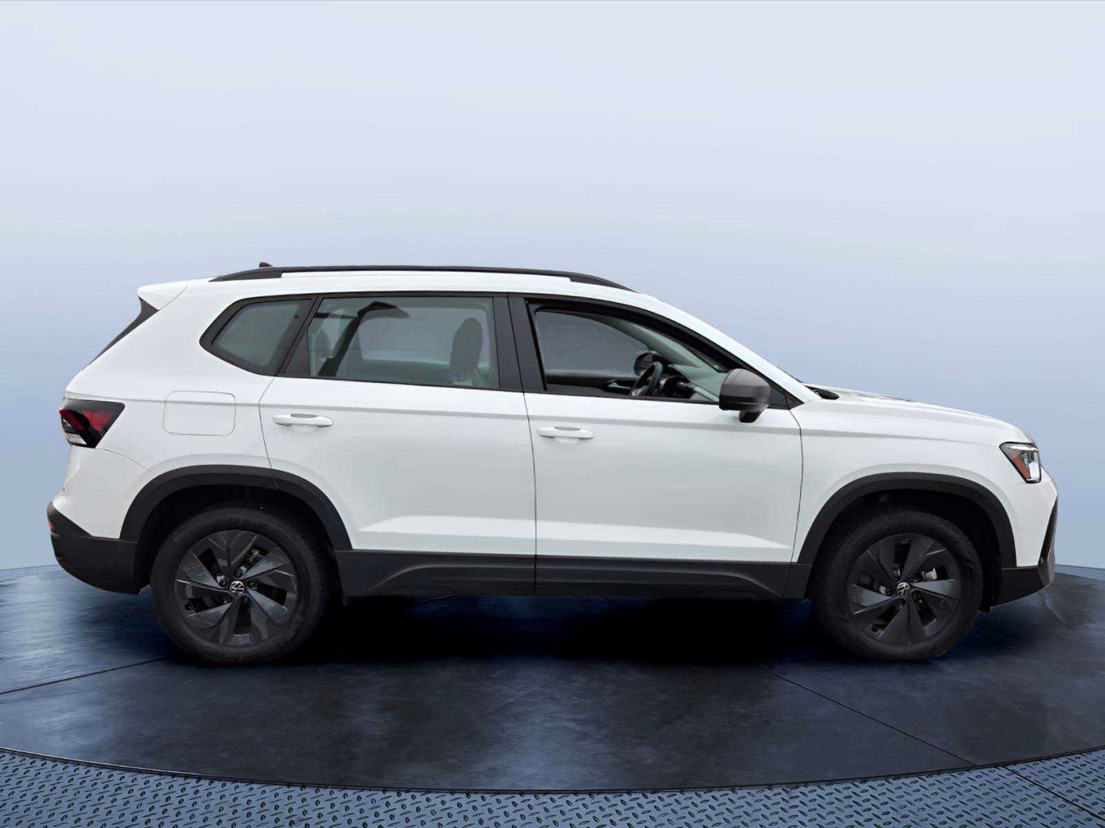 Used 2026 Volkswagen Taos S FWD image 2