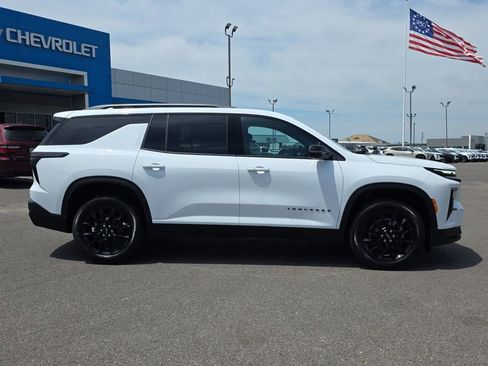New 2026 Chevrolet Traverse LT w/ Midnight/Sport Edition FWD image 6