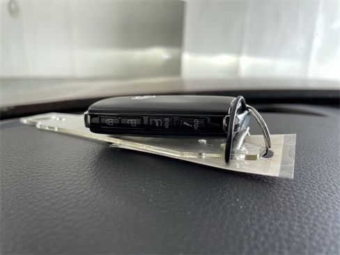 Used 2025 MAZDA CX-70 3.3 Turbo S w/ Premium Plus image 32