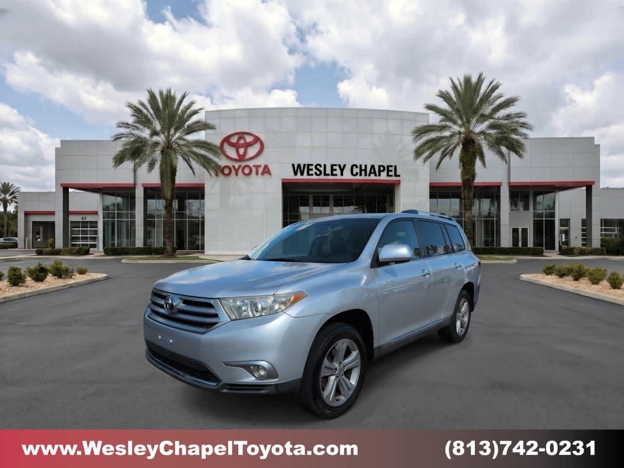 Used 2011 Toyota Highlander Limited w/ Tow Pkg FWD image 1