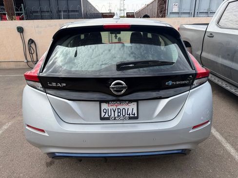 Used 2022 Nissan Leaf S image 5