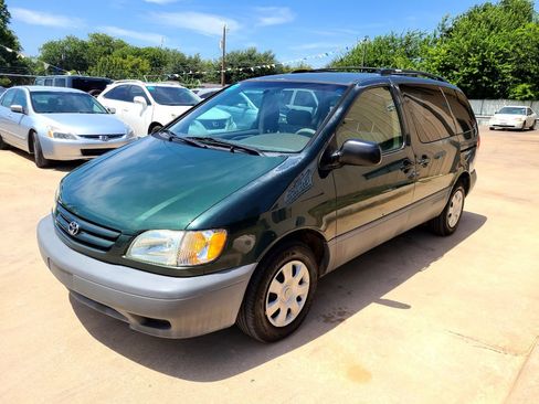 Used 2003 Toyota Sienna CE FWD image 7