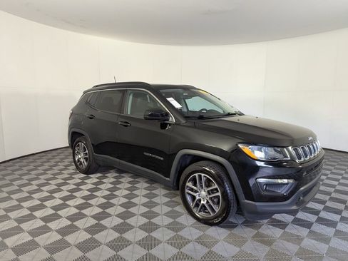 Certified 2020 Jeep Compass Latitude image 2