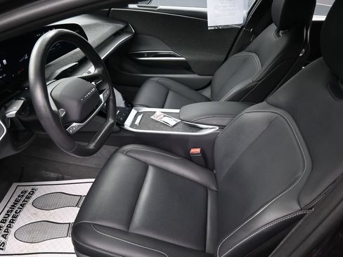 Used 2024 Lucid Air Pure RWD image 19